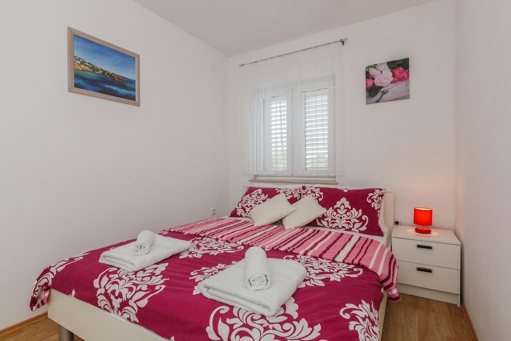 Apartment Anna Каштела Екстер'єр фото